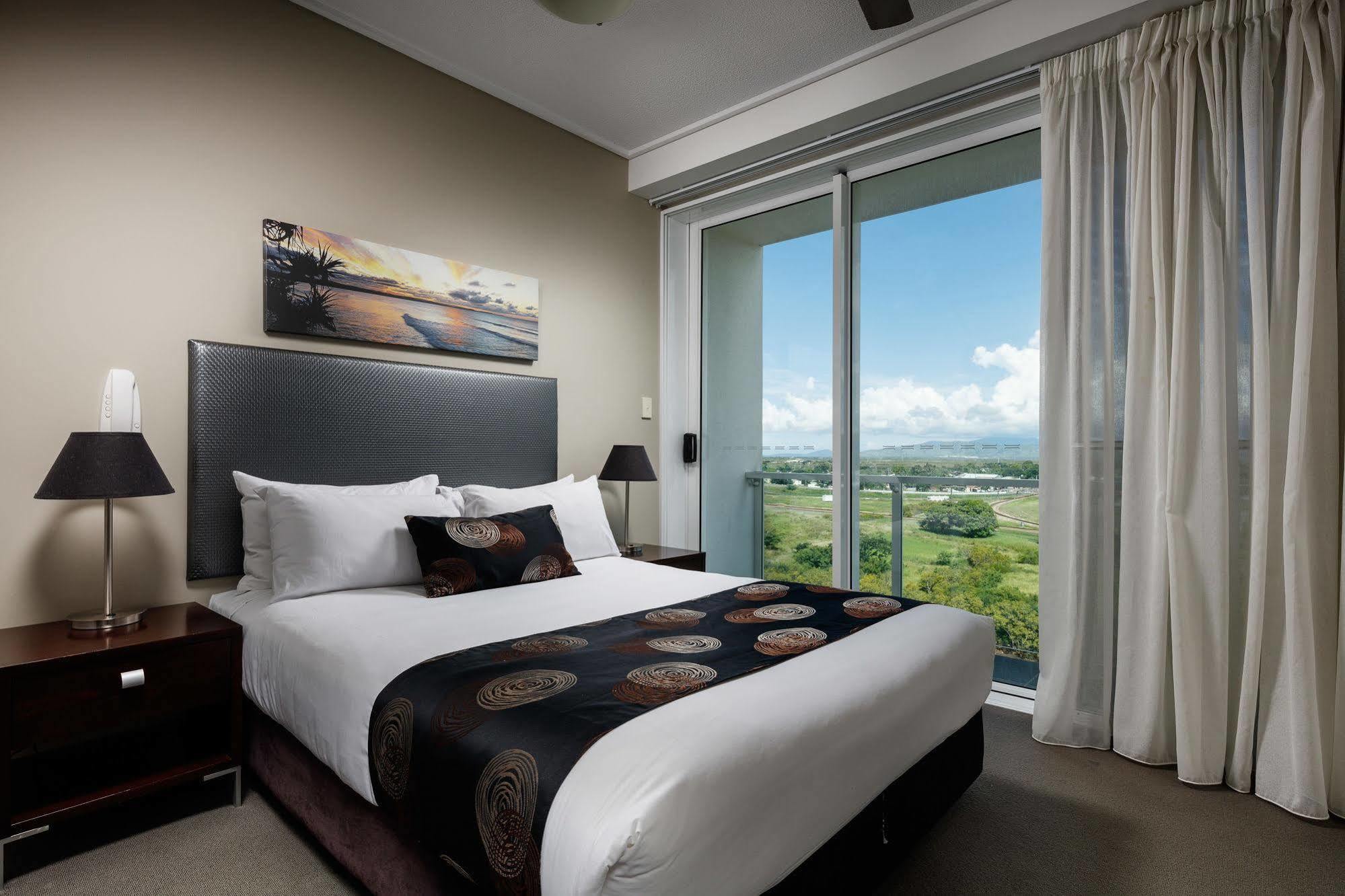 Central Holborn Apartments Townsville Exterior photo